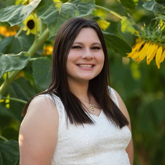 Meet your Posher, Emily - Picture 1 of 1